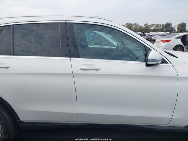 2017 MERCEDES-BENZ GLC 300 GLC300 — I116