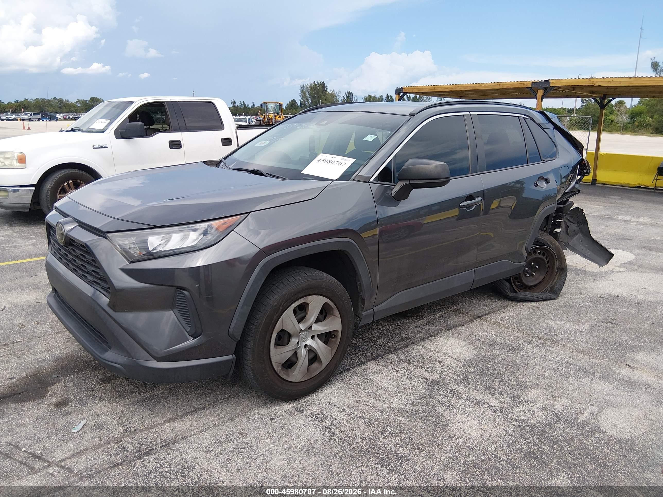 2020 TOYOTA RAV4 LE — I2