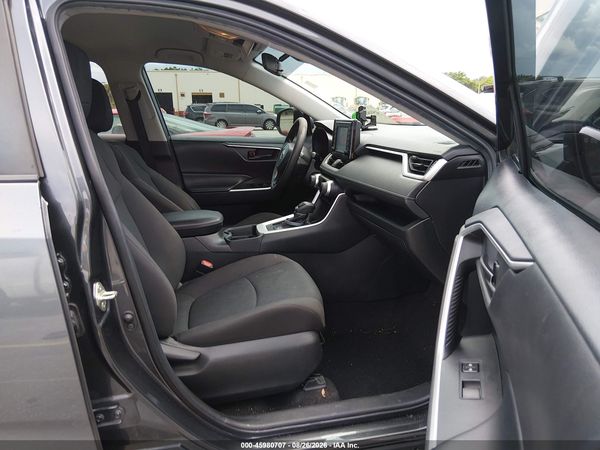 2020 TOYOTA RAV4 LE — I5