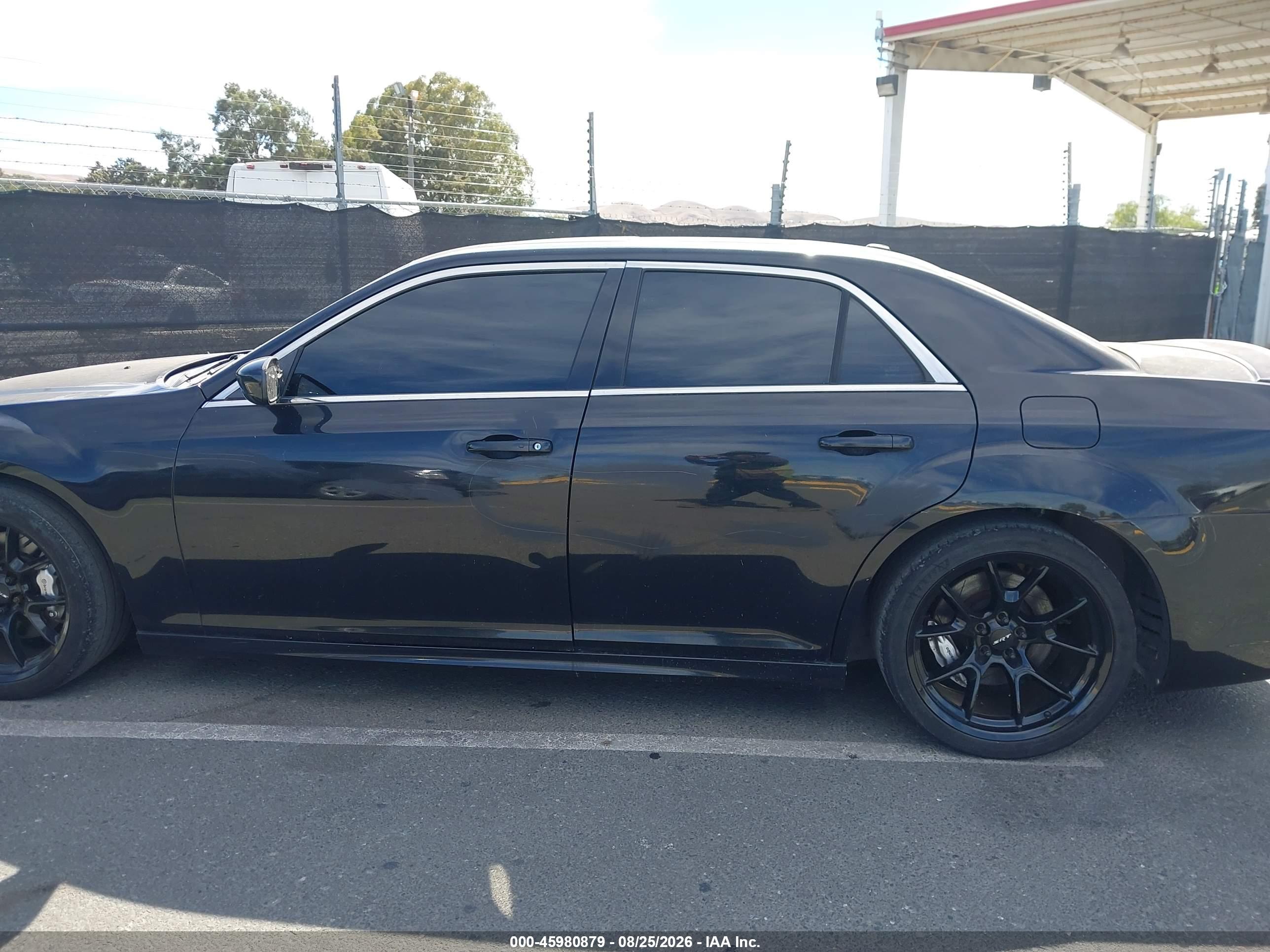 2013 CHRYSLER 300 SRT8