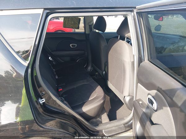 2017 KIA SOUL Base — I8