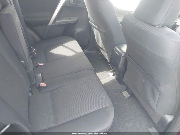 2017 TOYOTA RAV4 LE — I8