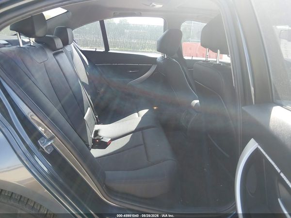 2015 BMW 320I XDRIVE — I8