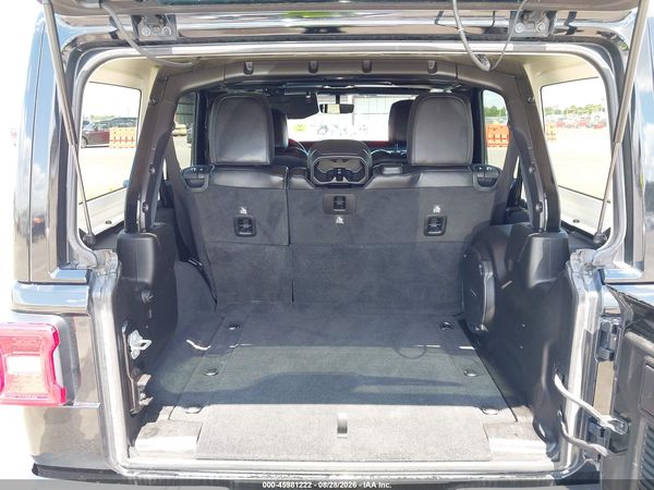 2019 JEEP WRANGLER UNLIMITED SAHARA — I152