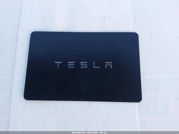 2021 TESLA MODEL 3 — I11