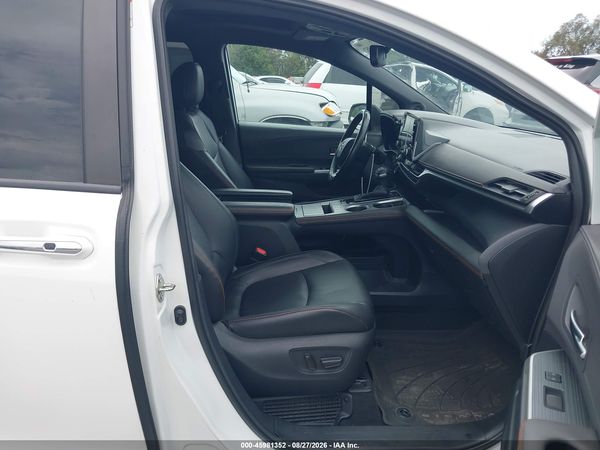 2021 TOYOTA SIENNA XSE