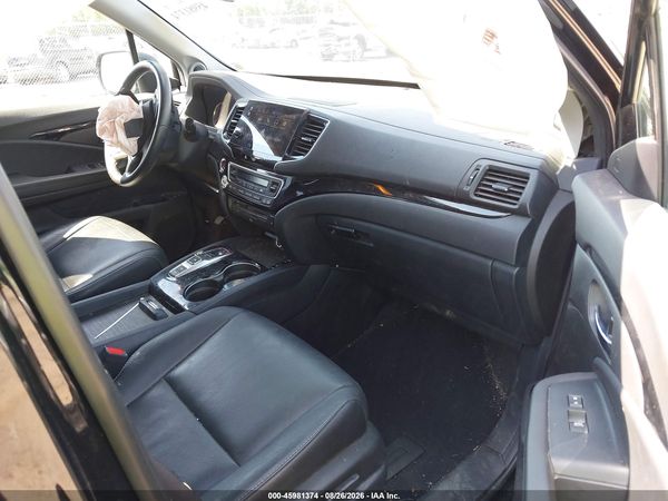 2022 HONDA PILOT AWD TOURING 7 PASSENGER