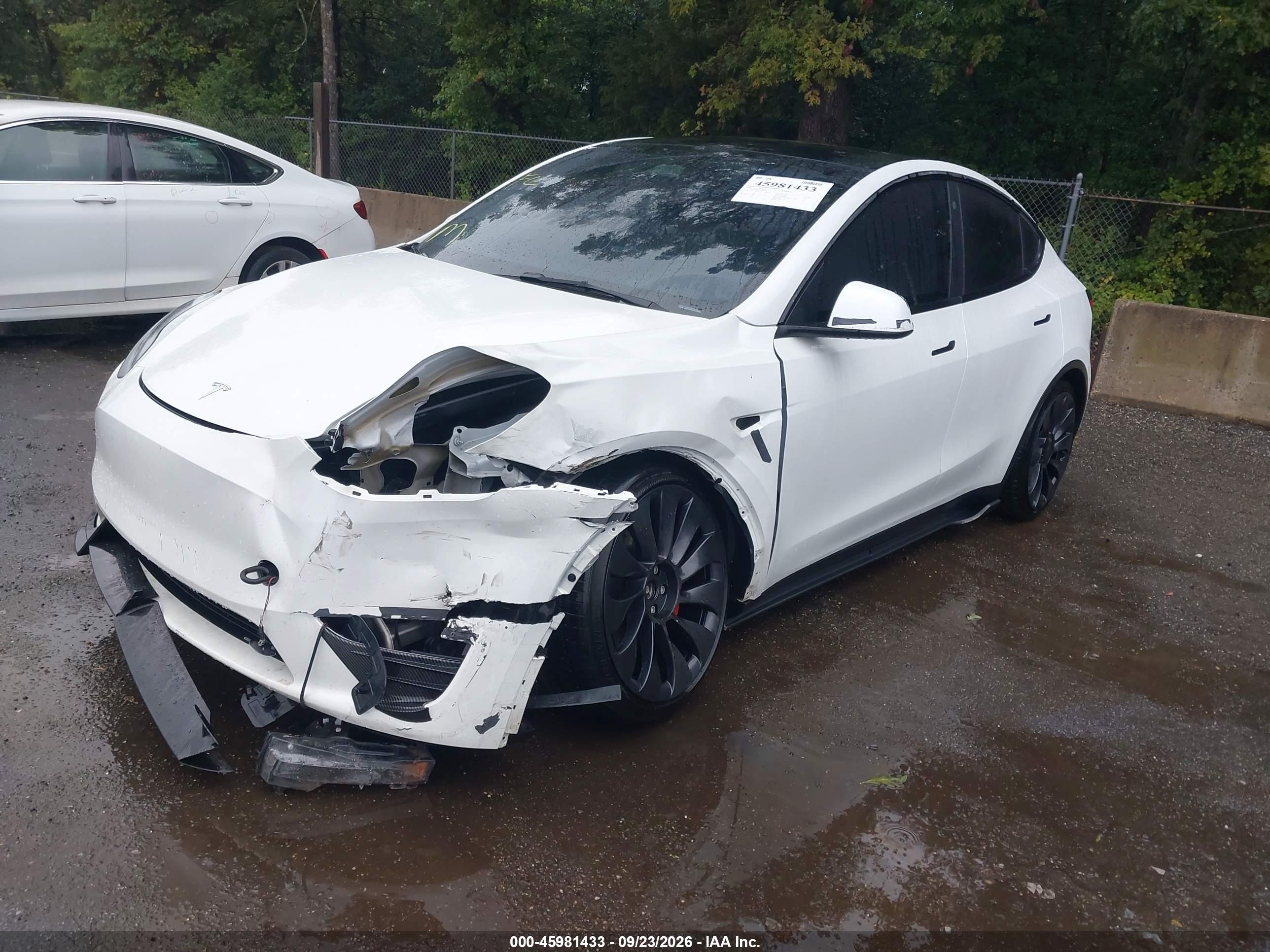 2023 TESLA MODEL Y — I2