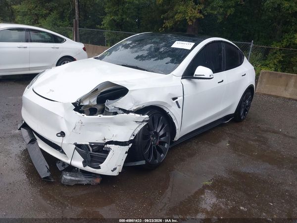 2023 TESLA MODEL Y — I2