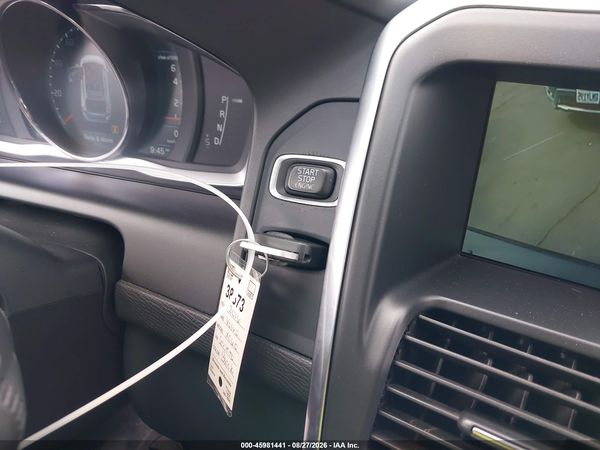 2016 VOLVO XC60 T6 PLATINUM — I11