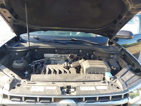 2018 VOLKSWAGEN ATLAS 3.6L V6 SEL PREMIUM — I10