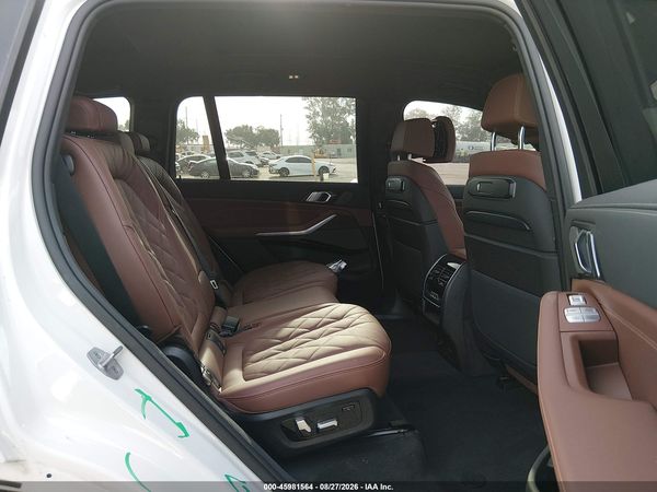 2025 BMW X7 XDRIVE40I — I8