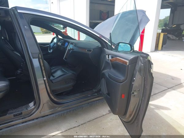 2017 TESLA MODEL X — I5