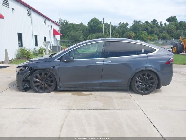 2017 TESLA MODEL X — I117