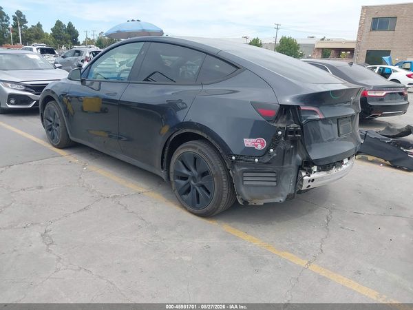 2025 TESLA MODEL Y — I3