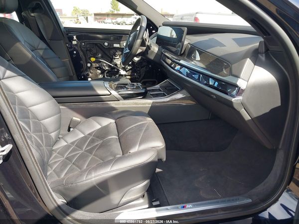 2023 BMW 740 I — I5