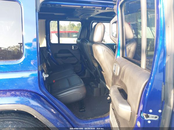 2020 JEEP WRANGLER UNLIMITED SAHARA 4X4 — I8