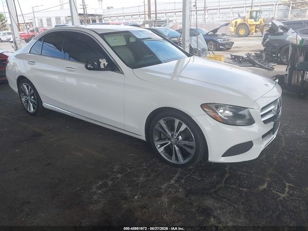 2015 MERCEDES-BENZ C 300 Base — I1