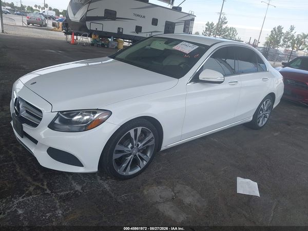 2015 MERCEDES-BENZ C 300 Base — I2