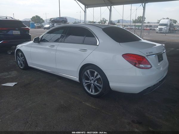 2015 MERCEDES-BENZ C 300 Base — I3