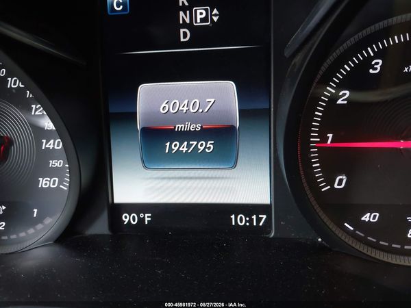 2015 MERCEDES-BENZ C 300 Base — I118