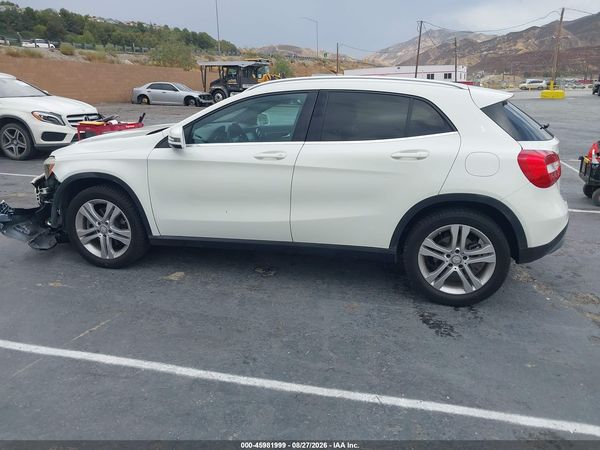 2017 MERCEDES-BENZ GLA 250 GLA250 — I117