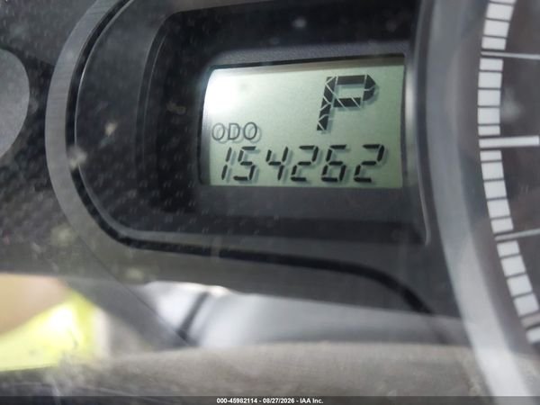 2013 TOYOTA SIENNA LE V6 8 PASSENGER