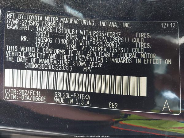 2013 TOYOTA SIENNA LE V6 8 PASSENGER