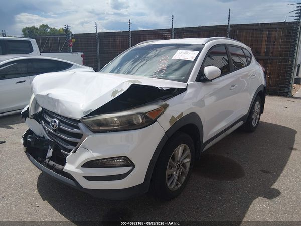 2017 HYUNDAI TUCSON SE — I2