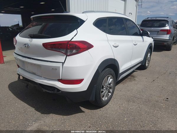 2017 HYUNDAI TUCSON SE — I4