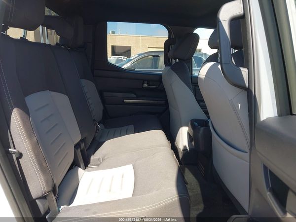 2024 TOYOTA TACOMA TRD SPORT — I8