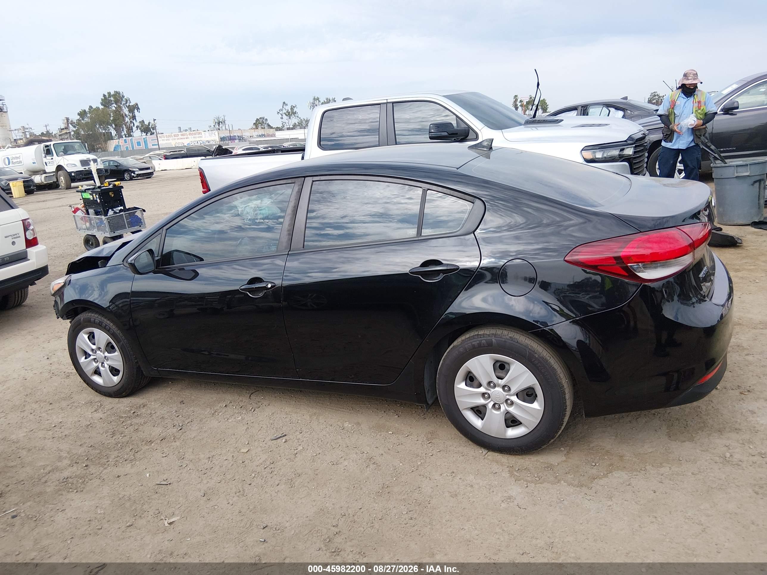 2017 KIA FORTE LX
