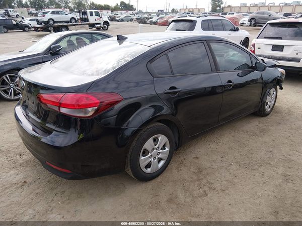 2017 KIA FORTE LX