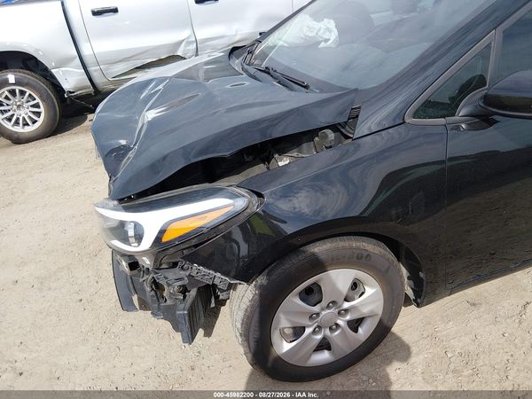 2017 KIA FORTE LX