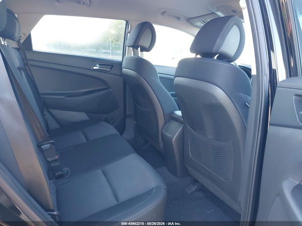2016 HYUNDAI TUCSON SPORT — I8