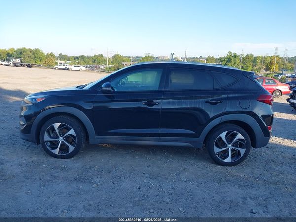 2016 HYUNDAI TUCSON SPORT — I117