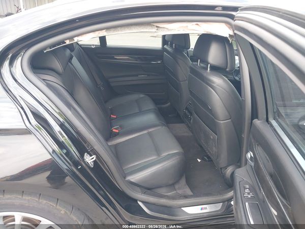 2014 BMW 750I — I8