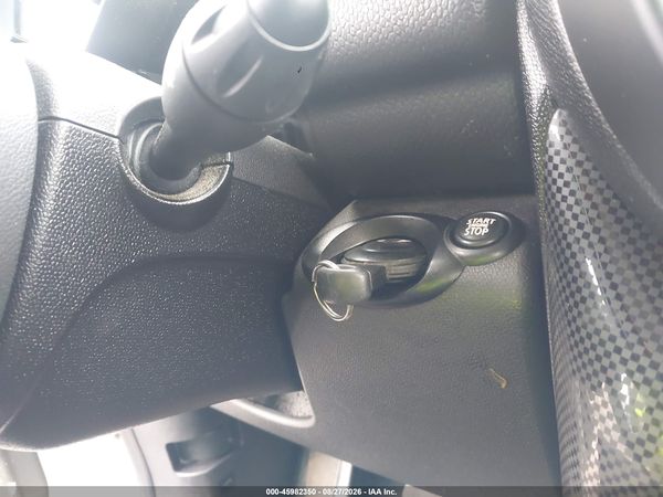 2013 MINI COUNTRYMAN COOPER — I11