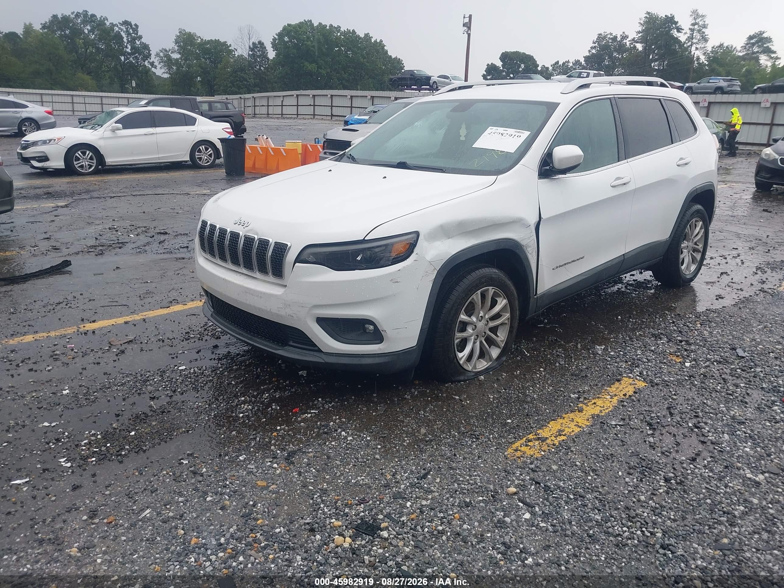 2019 JEEP CHEROKEE LATITUDE FWD — I2