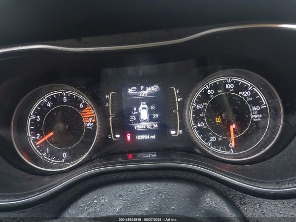 2019 JEEP CHEROKEE LATITUDE FWD — I7