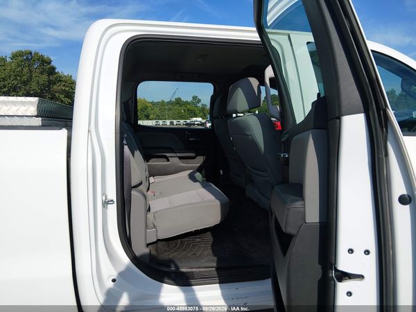 2018 CHEVROLET SILVERADO 2500HD WT — I8