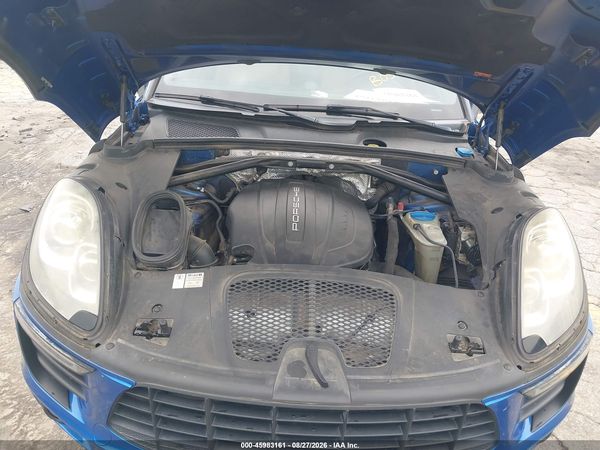 2017 PORSCHE MACAN — I10