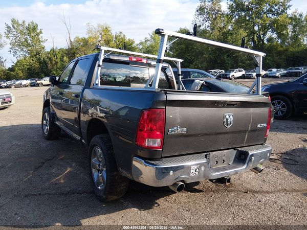 2016 RAM 1500 BIG HORN — I3