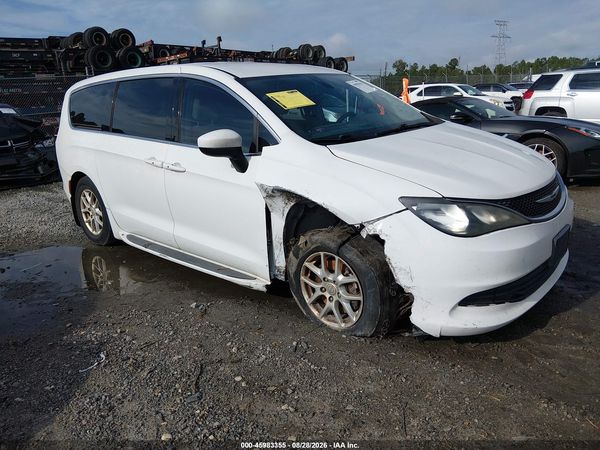 2017 CHRYSLER PACIFICA TOURING — I1