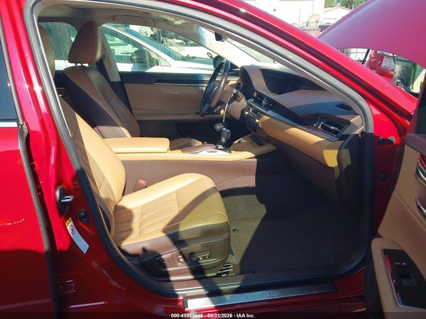 2016 LEXUS ES 300H