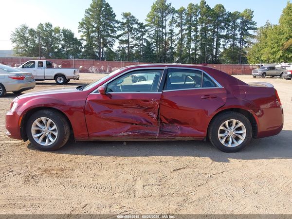2016 CHRYSLER 300 LIMITED — I117