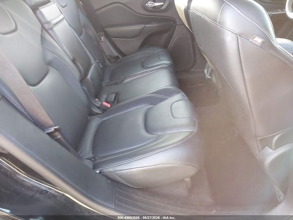 2016 JEEP CHEROKEE LIMITED — I8