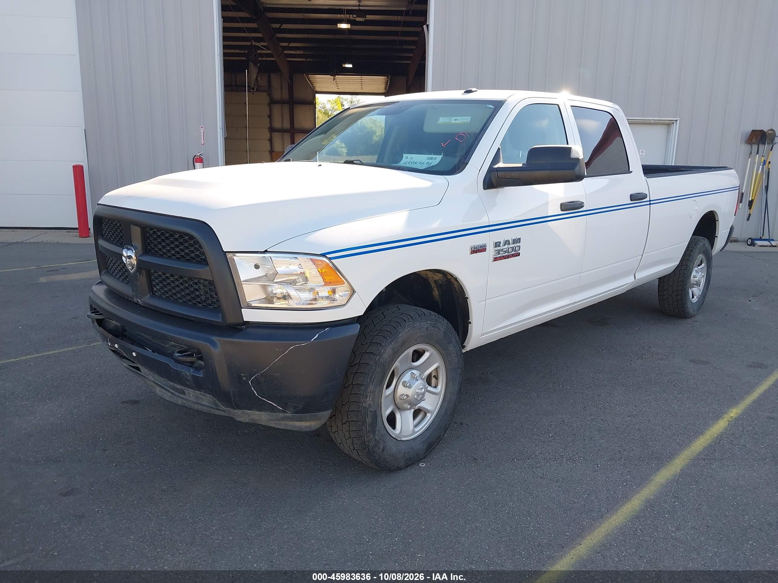 2017 RAM 3500 TRADESMAN  4X4 8' BOX — I2