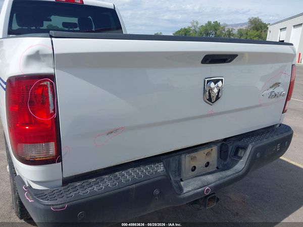 2017 RAM 3500 TRADESMAN  4X4 8' BOX — I71