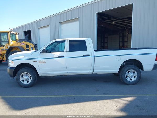 2017 RAM 3500 TRADESMAN  4X4 8' BOX — I117